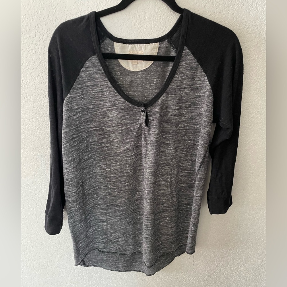 Wilfred Free top